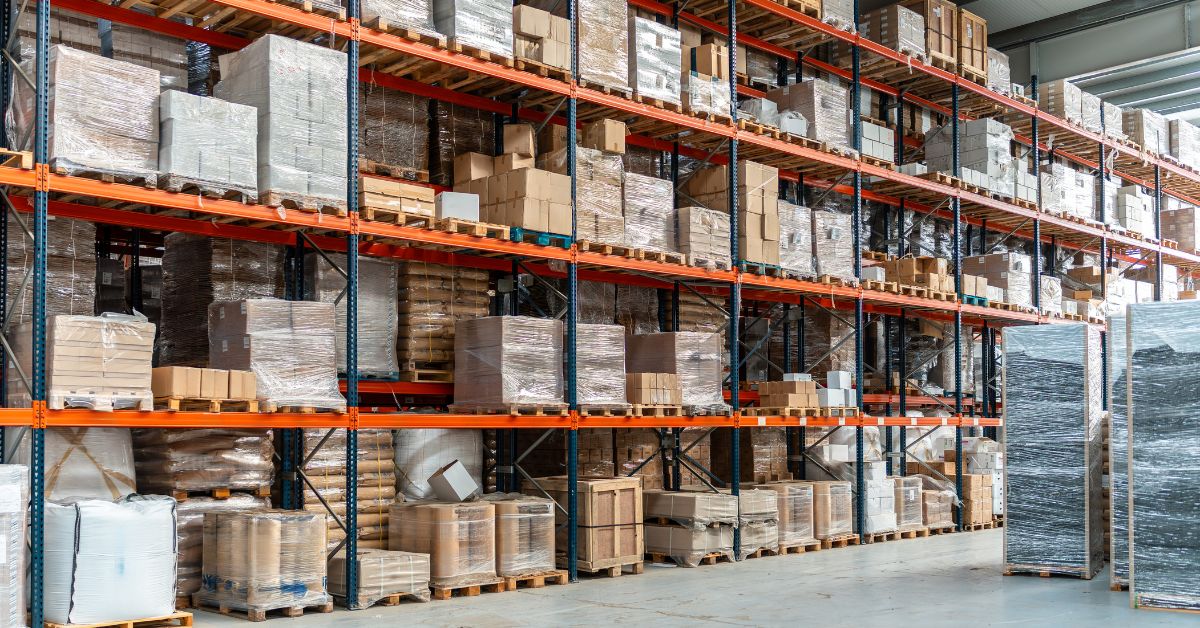 Organized distribution center warehouse